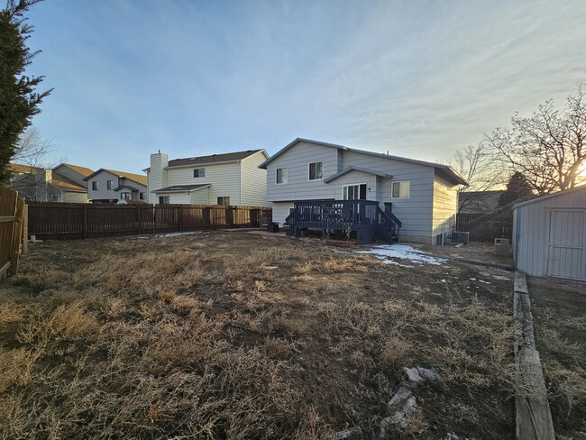 Building Photo - 880 Crandall Dr