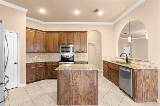 Building Photo - 8245 Edgepoint Tr