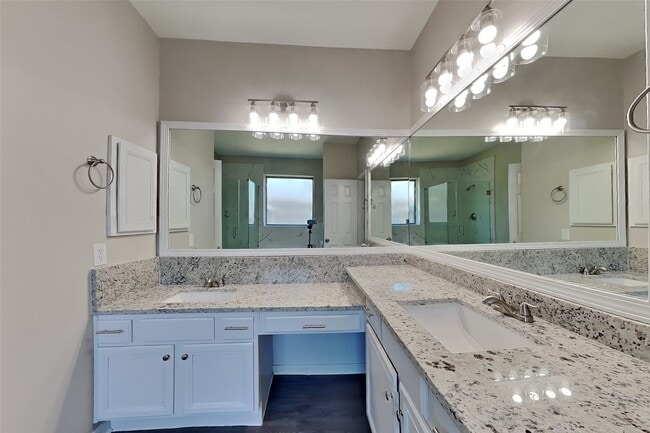 Building Photo - 11414 Oak Lake Glen Cir