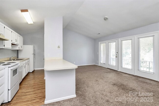 Building Photo - 6146 Meadow Rose Ln