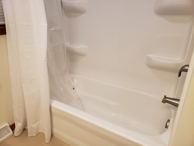 Building Photo - 2980 Hope Rd