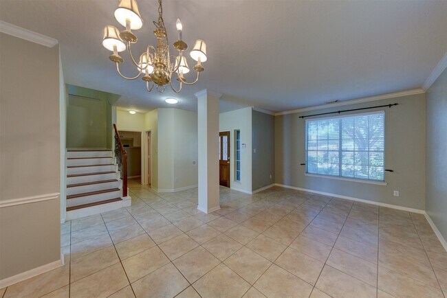 Building Photo - 2610 Ledgebrook Ln