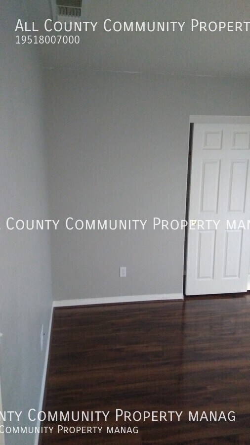 Building Photo - 8613 Bolero Dr