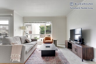 Building Photo - 28130 Peacock Ridge Dr