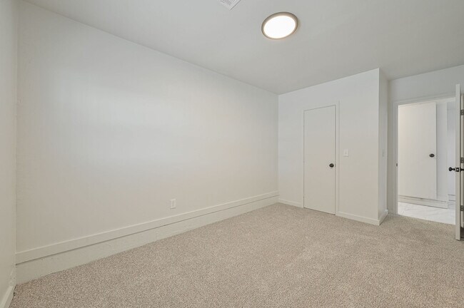 Building Photo - 121 NW 79th St