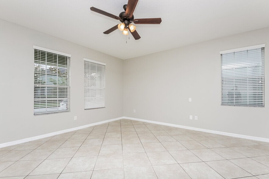 Building Photo - 6817 Sundrop St