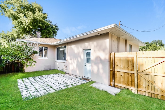 Building Photo - 1734 38th Ave N