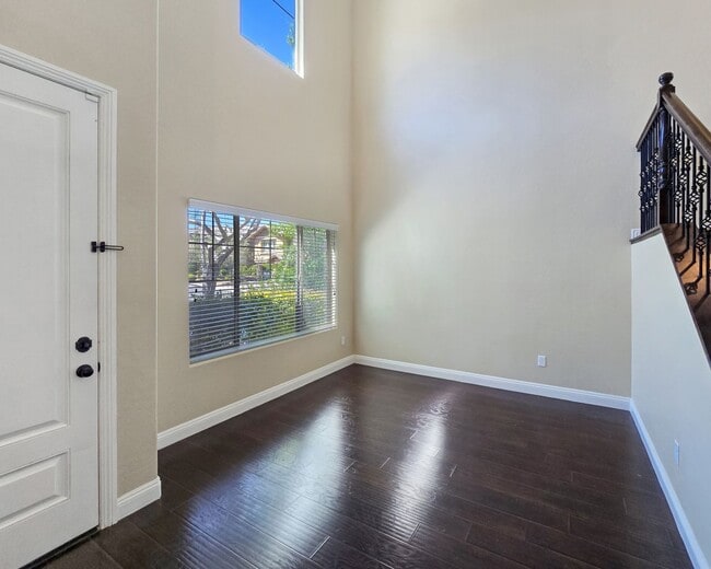 Building Photo - 10667 Harvest Green Way