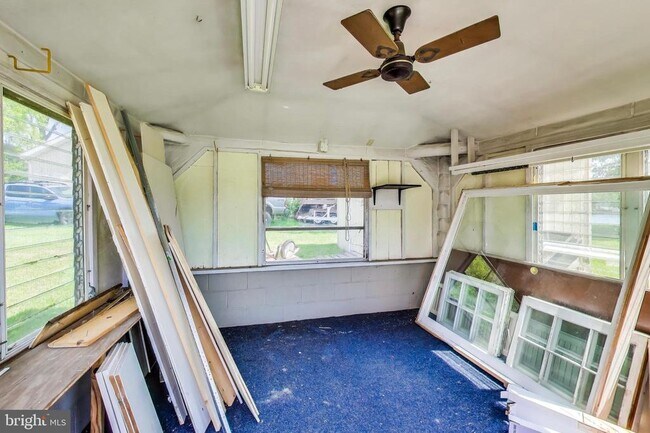 Building Photo - 8349 Bear Creek Dr