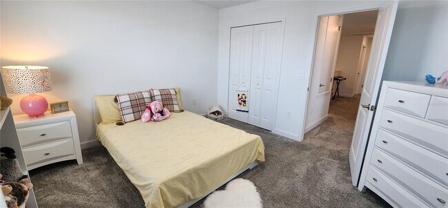 Building Photo - 11406 Listening Dr