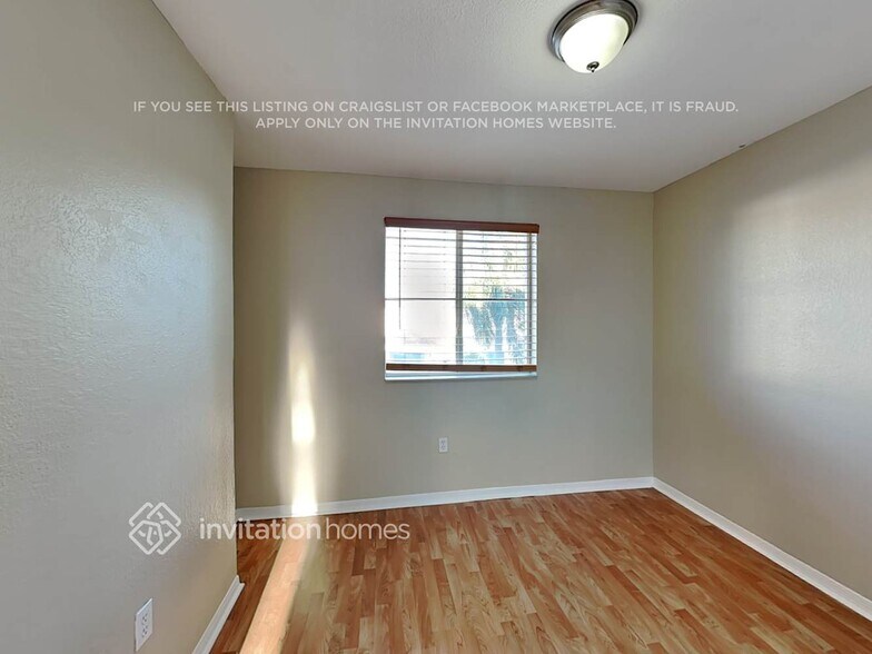Building Photo - 4856 NW 116th Ct