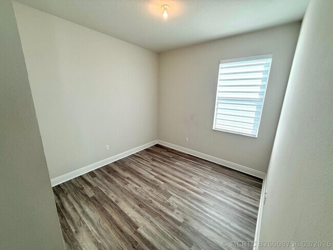 Building Photo - 10819 Pacini Wy