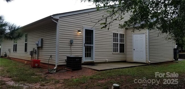 Building Photo - 5473 Harris Cove Dr