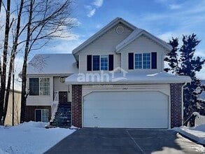 Building Photo - 2262 E 2900 N