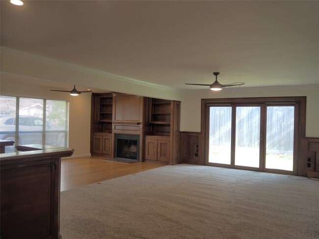 Building Photo - 10319 Raritan Dr