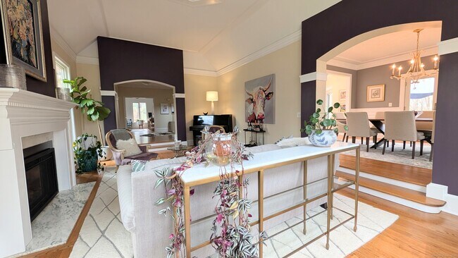 Building Photo - 40 Hull Pl