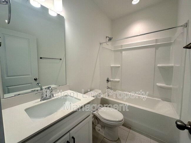 Building Photo - 2145 Noble Townes Wy