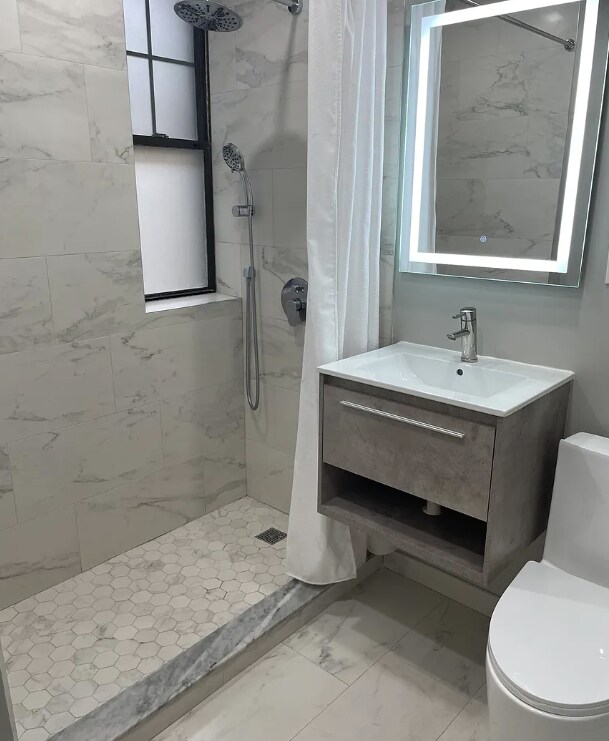 Building Photo - 374 Chestnut Hill Ave