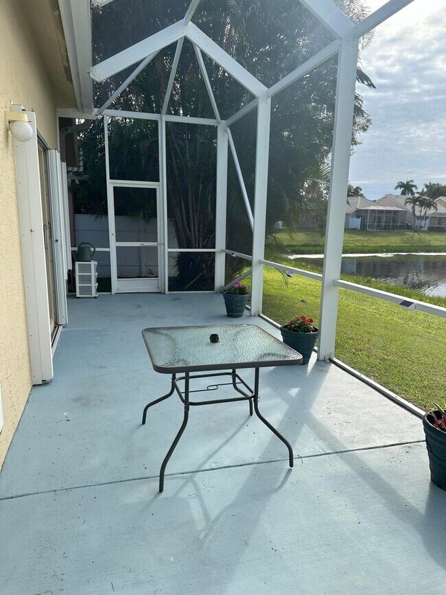 Building Photo - 12807 Hampton Lakes Cir