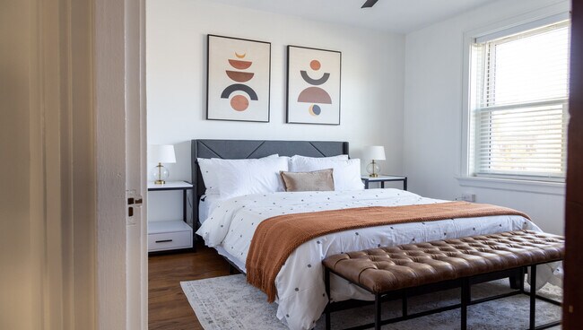 Building Photo - 5825 S Grand Blvd