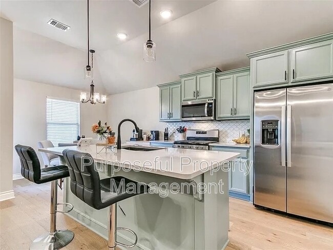 Building Photo - 8701 Ricard Dr