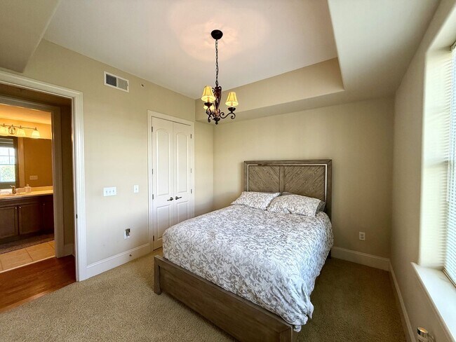Building Photo - T.R. Lawing Realty Property