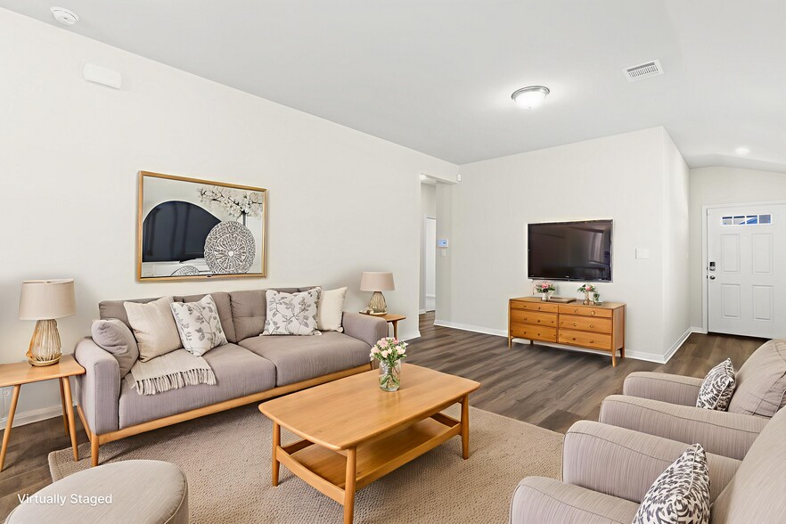 Building Photo - 821 Sun Grove Trl