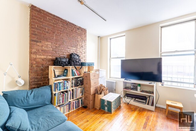 Building Photo - EAST 105 STREET