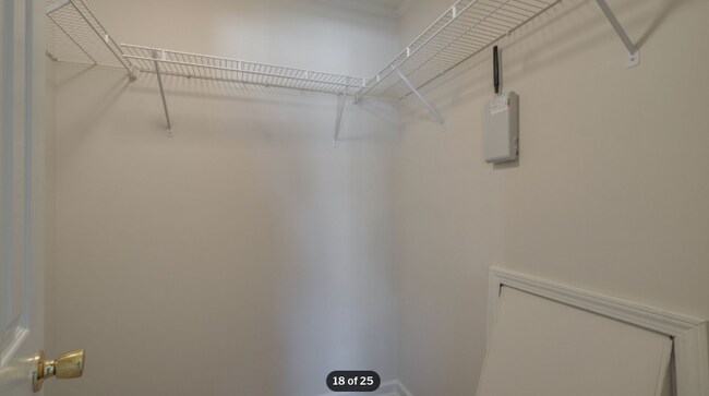 Building Photo - 305 Brittany Park Pl