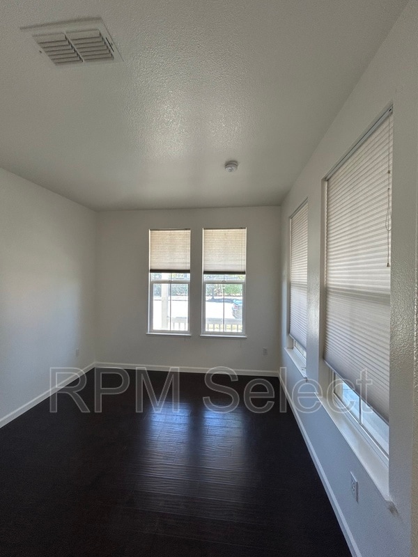 Building Photo - 5085 Lockie Ln