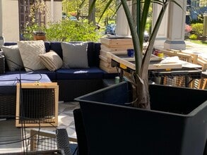 Building Photo - 32 Russell St