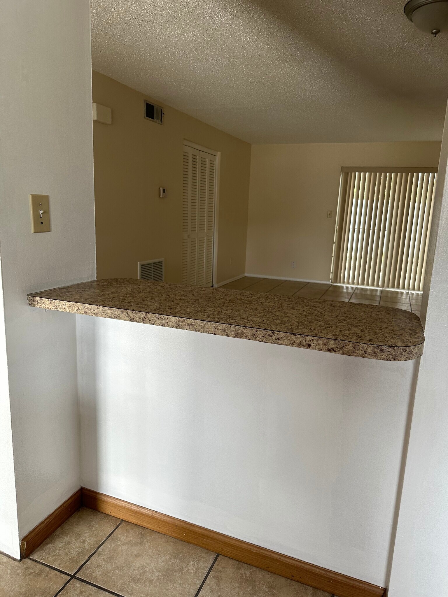 Building Photo - 10035 N 53rd St