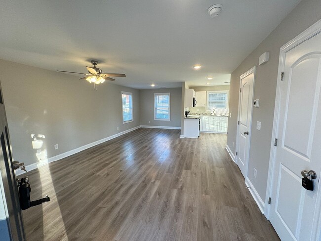 Building Photo - Newly Constructed 3 bed 2.5 bath home! Ver...