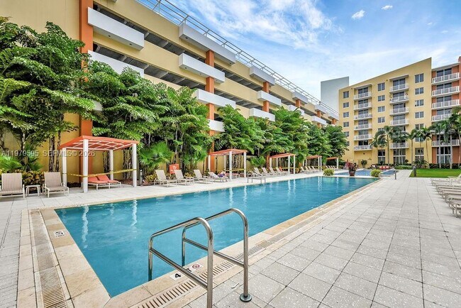 Building Photo - 2775 NE 187th St