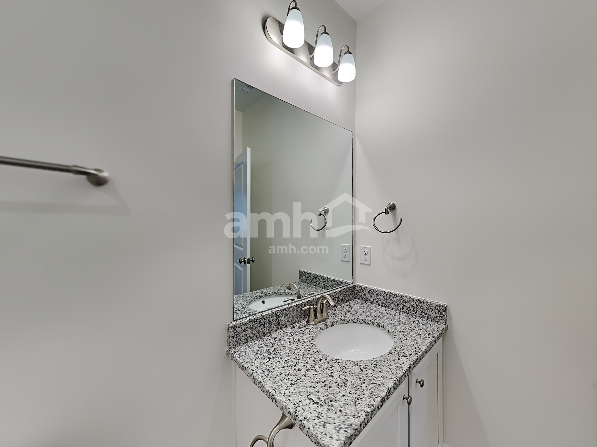 Building Photo - 4820 Chutney Dr