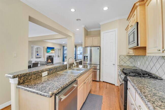 Building Photo - 1429 Utah St