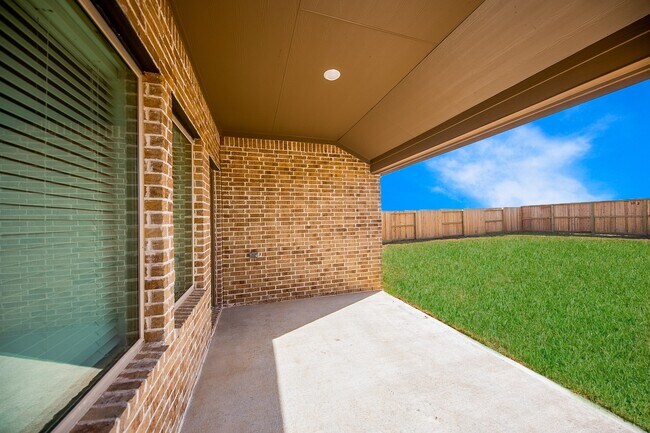 Building Photo - 30327 Centipede Grv Ln