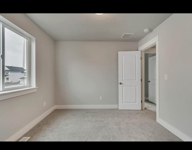 Building Photo - 1579 W 2100 S
