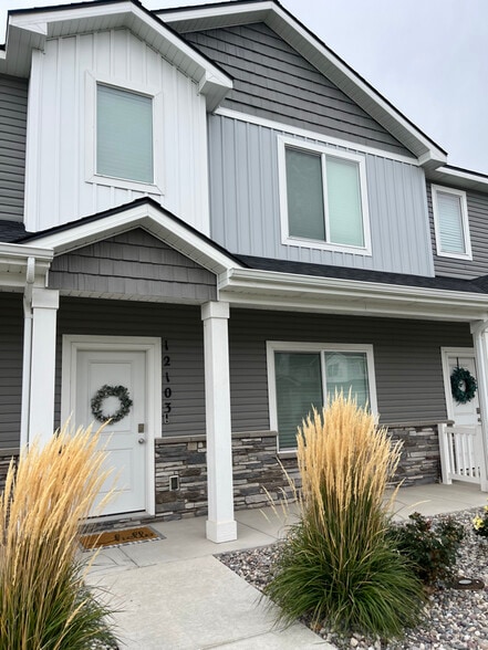 Building Photo - 651 S 2400 W