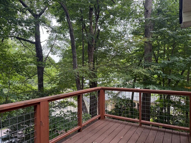 Building Photo - 17A Tree Canopy Ln