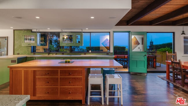 Building Photo - 31970 Pacific Coast Hwy