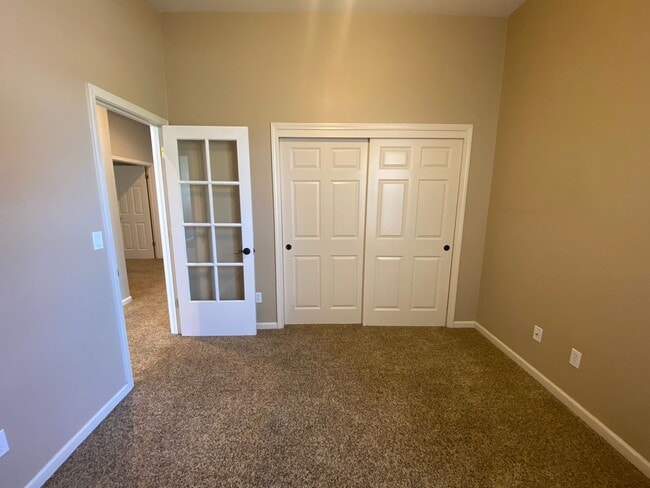 Building Photo - 4 bedroom in Paso Robles