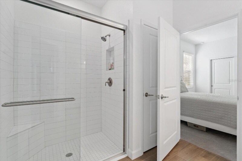 Building Photo - 5524 Little Path Dr