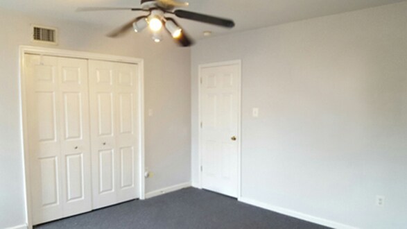 Building Photo - 1617 Christian St