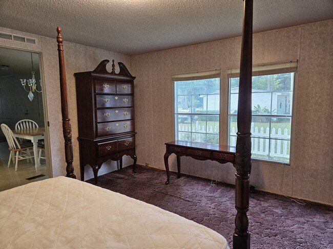 Building Photo - 9308 Seabright Ave