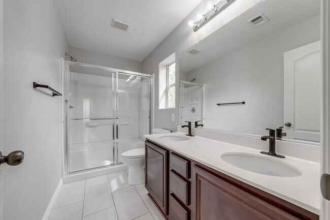 Building Photo - Charming Southwest Las Vegas Home with Open Layout & Prime Location Near the Strip