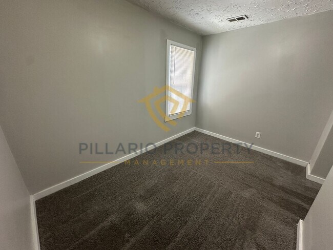Building Photo - 16 N Addison St