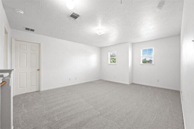 Building Photo - 5019 Woodland Meadows Ln