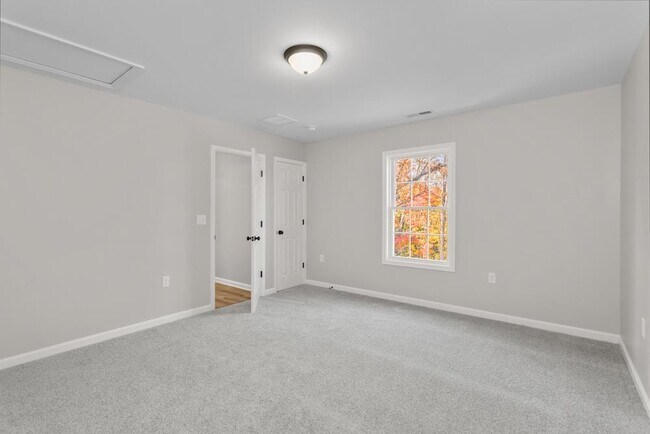 Building Photo - 317 Ivanhoe Ave