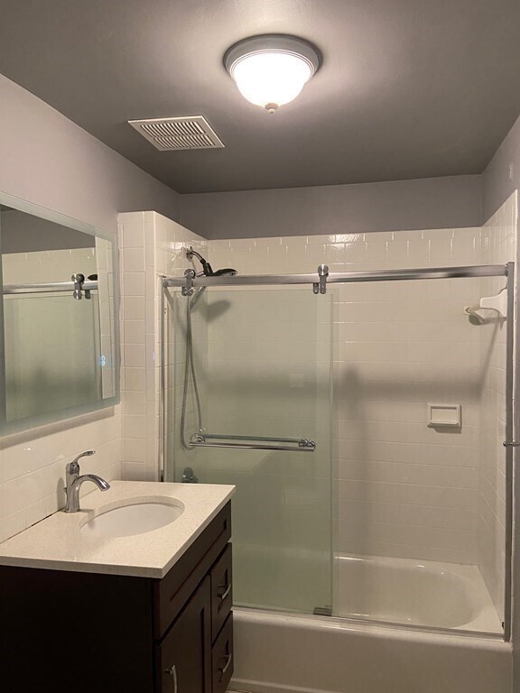 Building Photo - 470 Commonwealth Ave